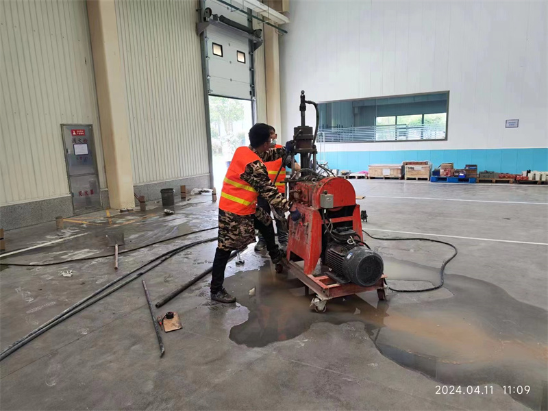 竹溪厂房地面下沉塌陷注浆加固施工